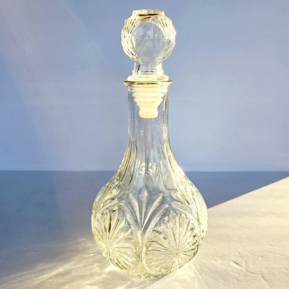 Vintage Clear Glass Decanter Sunburst Leaf‎ Pattern Orb Stopper Barware Decor